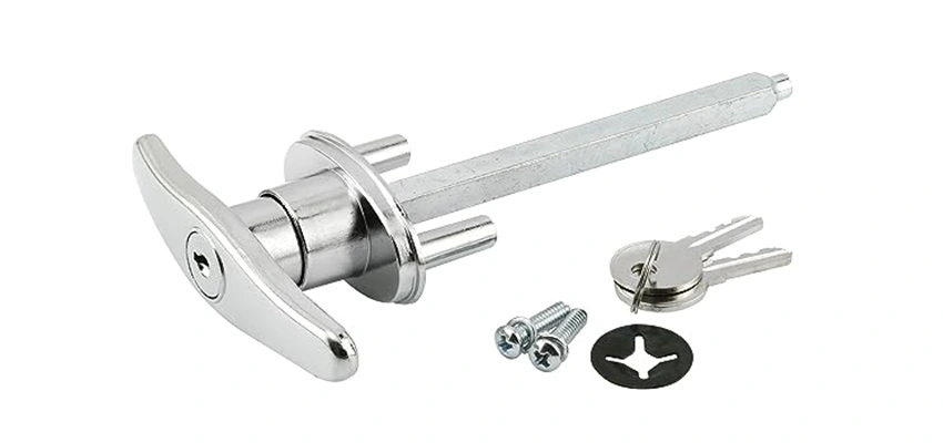 Old Style Garage Door Locks Replacements in Soledad, California